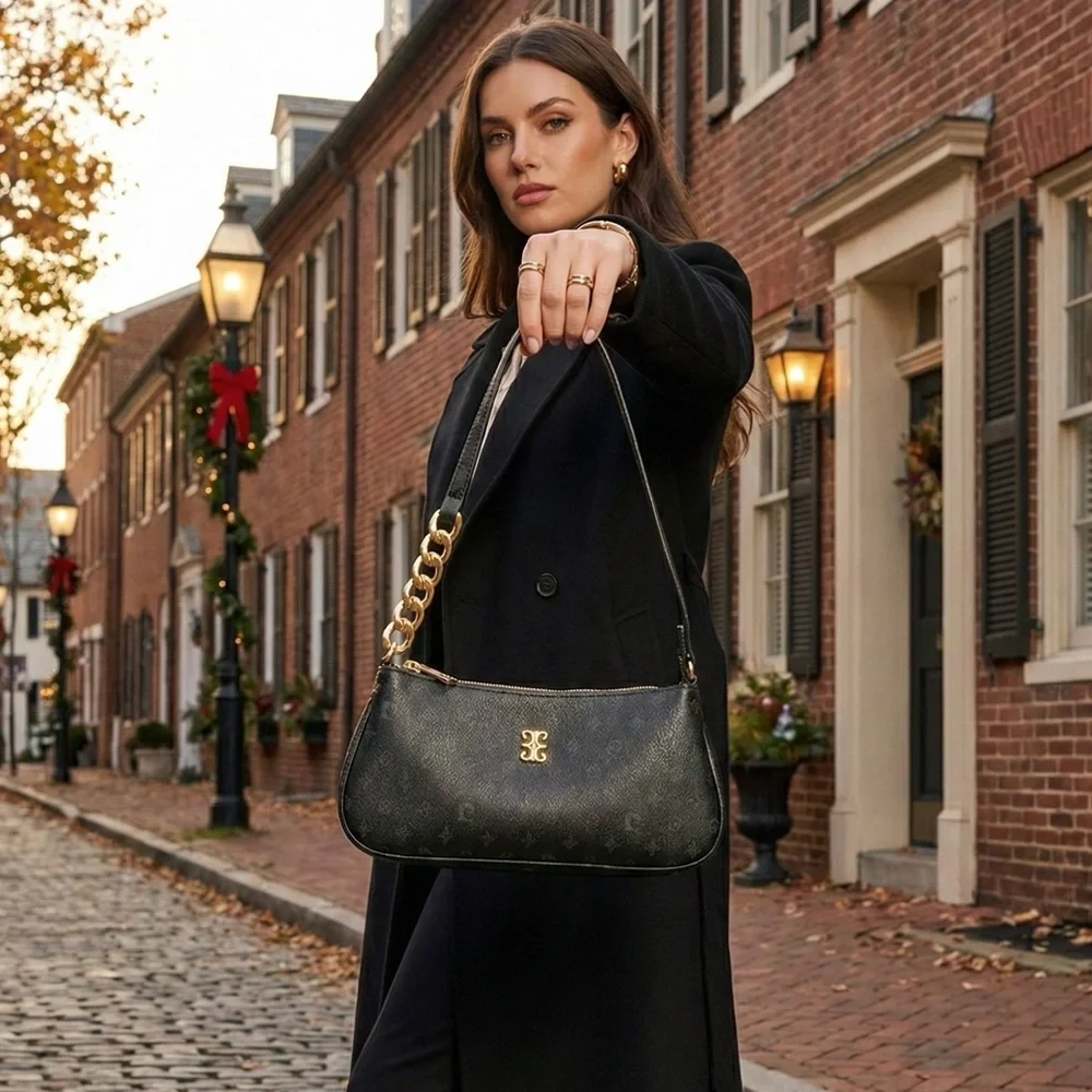 European/ Pierre Cardin Black Baguette Gold Chain Shoulder Hand Bag OFFERS ❤️ - Picture 5 of 6
